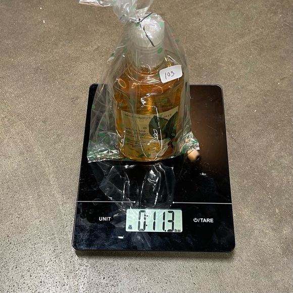 Bath & Body Works White Tea and Ginger Shower Gel - Picture 5 of 5